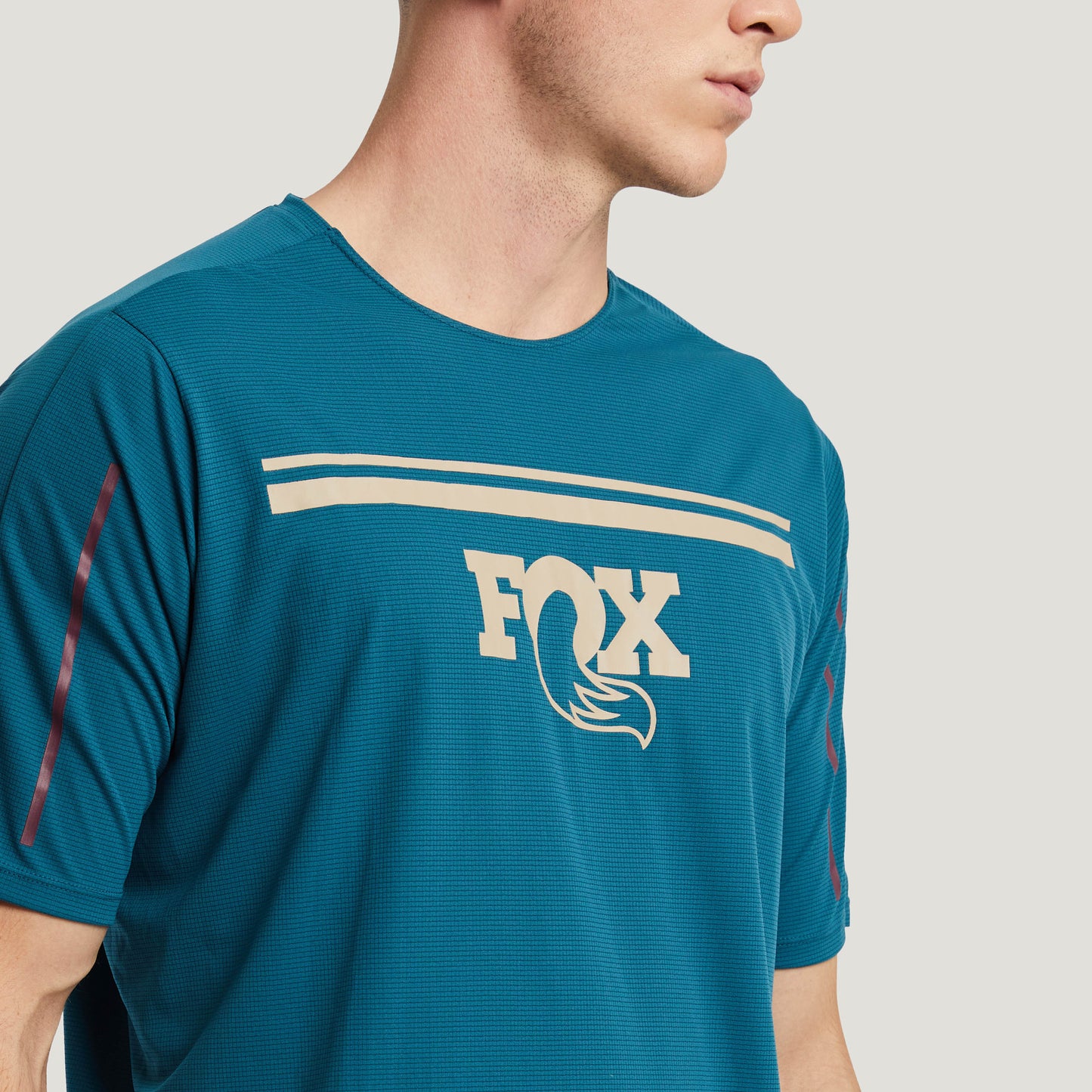 Jersey Hightail Fox Manga Corta