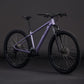 CUBE Aim ONE 2026 lightpurple & chrome vista frontal con horquilla de suspensión