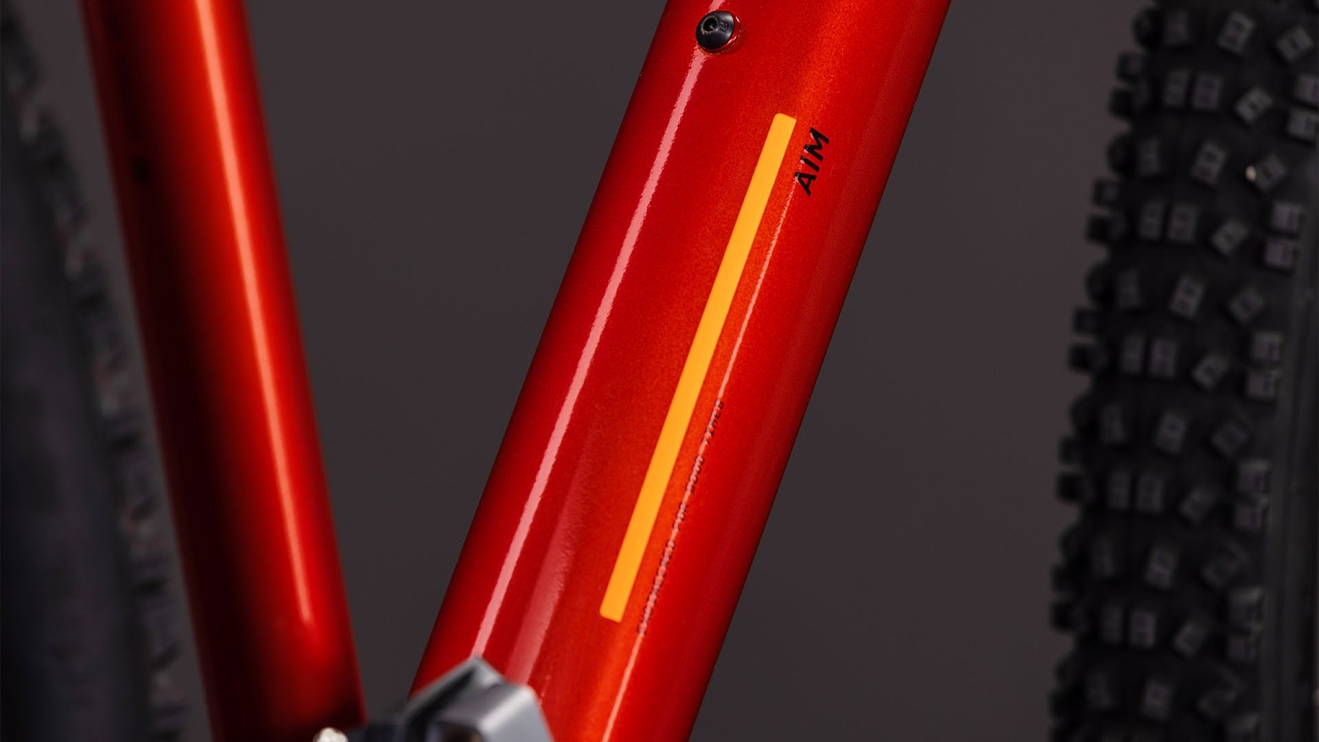 Sistema de transmisión Shimano 2x8 velocidades de la CUBE Aim ONE sundowner & black