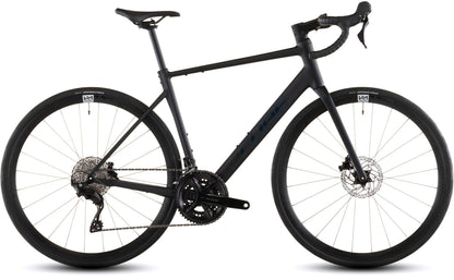 Bicicleta CUBE Attain SLX 2026 coal & prism - Vista lateral completa