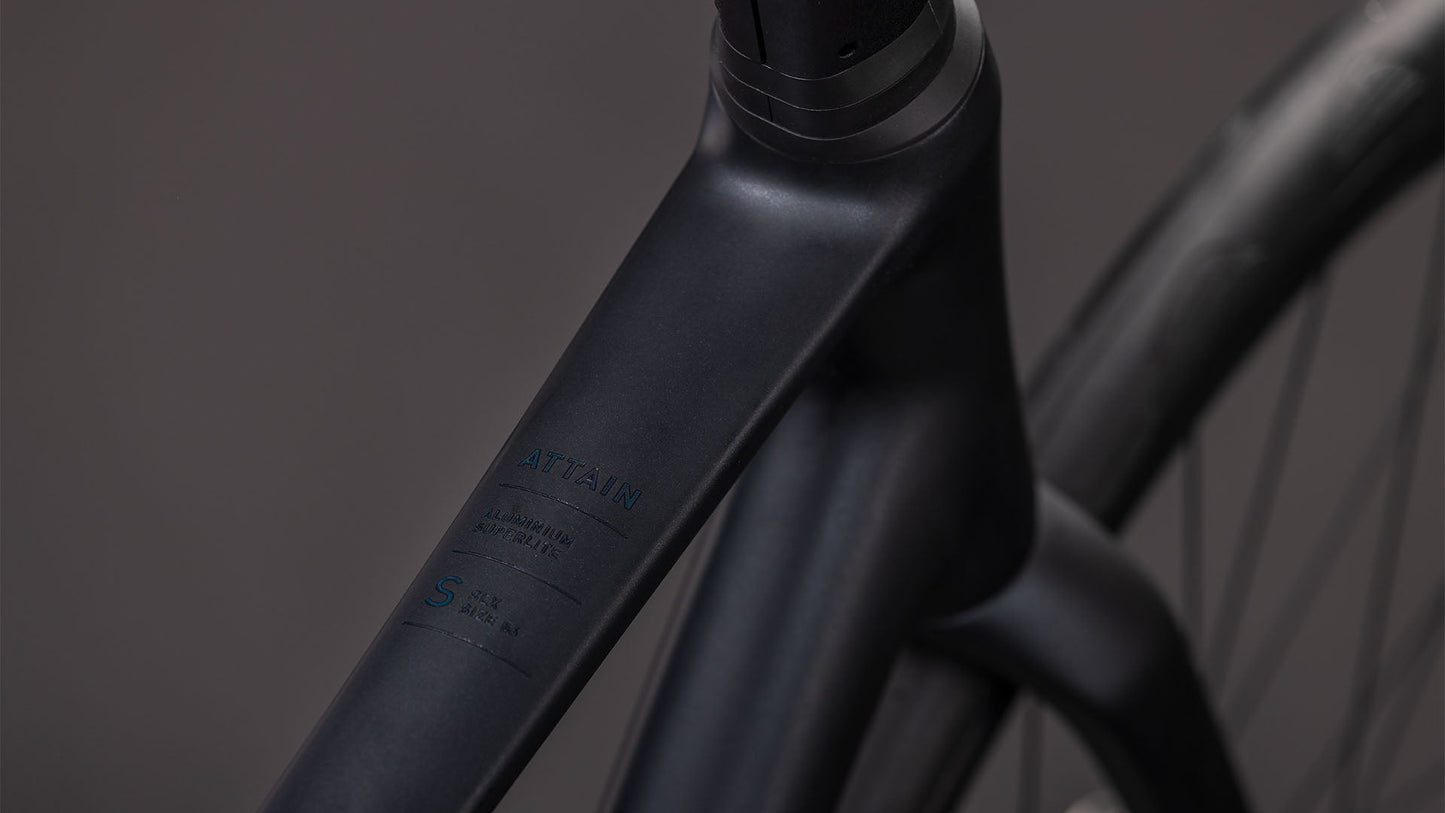 CUBE Attain SLX - Detalle de ruedas Newmen R.32 y llantas Continental