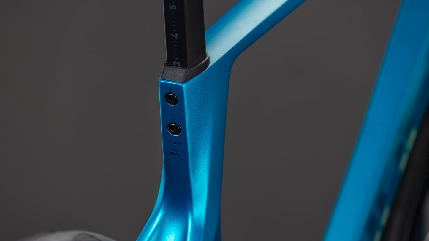 Cube Agree C:62 PRO Bali & Prism 2026