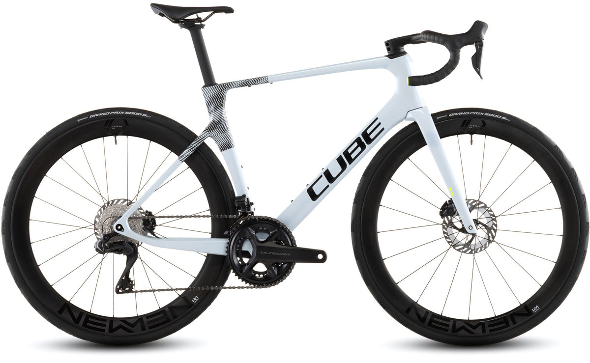 Cube Agree C:62 Race Glacier & Black 2026