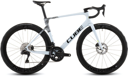 Cube Agree C:62 Race Glacier & Black 2026