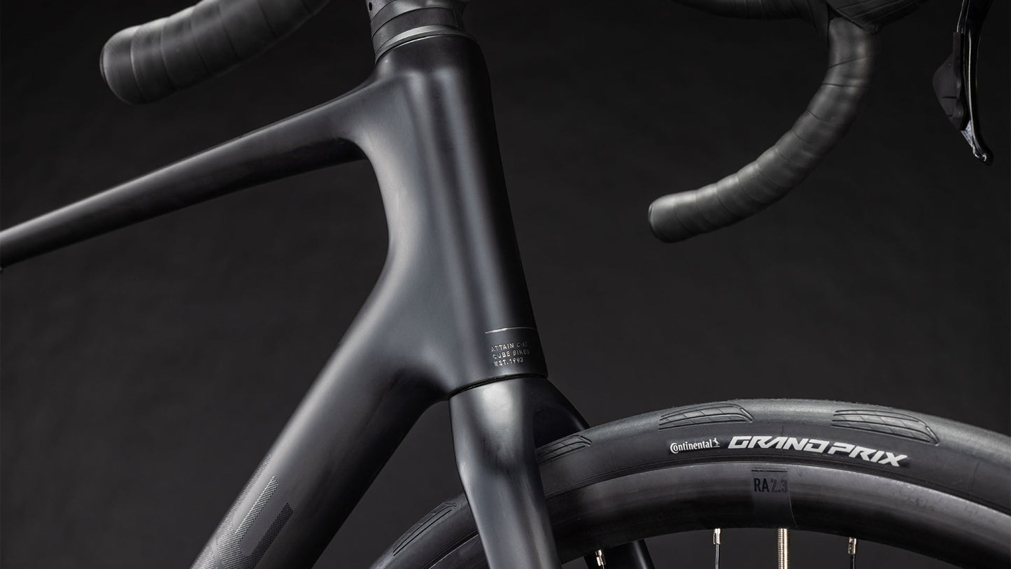 Cube Attain C:62 Race Blackline 2026
