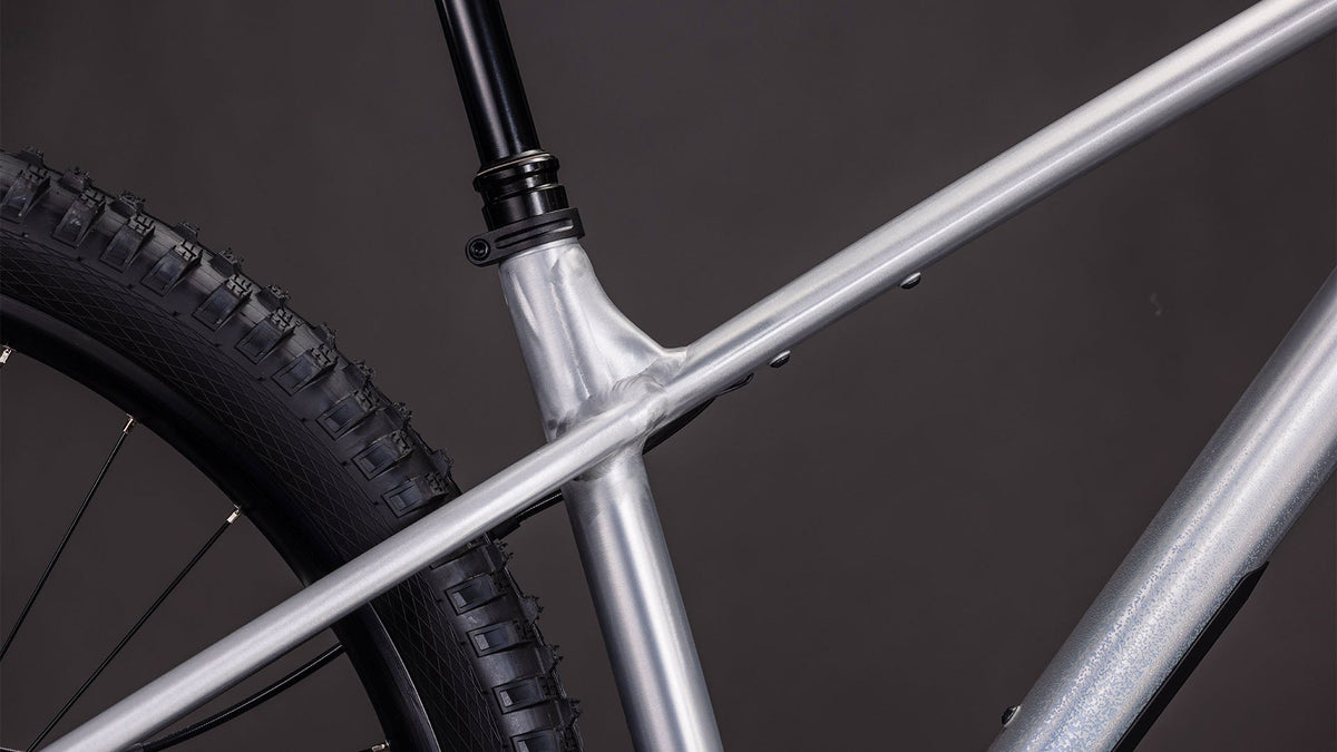 Bicicleta CUBE Reaction TM ONE 2026 - Cuadro de aluminio ligero rawmetal & blue 