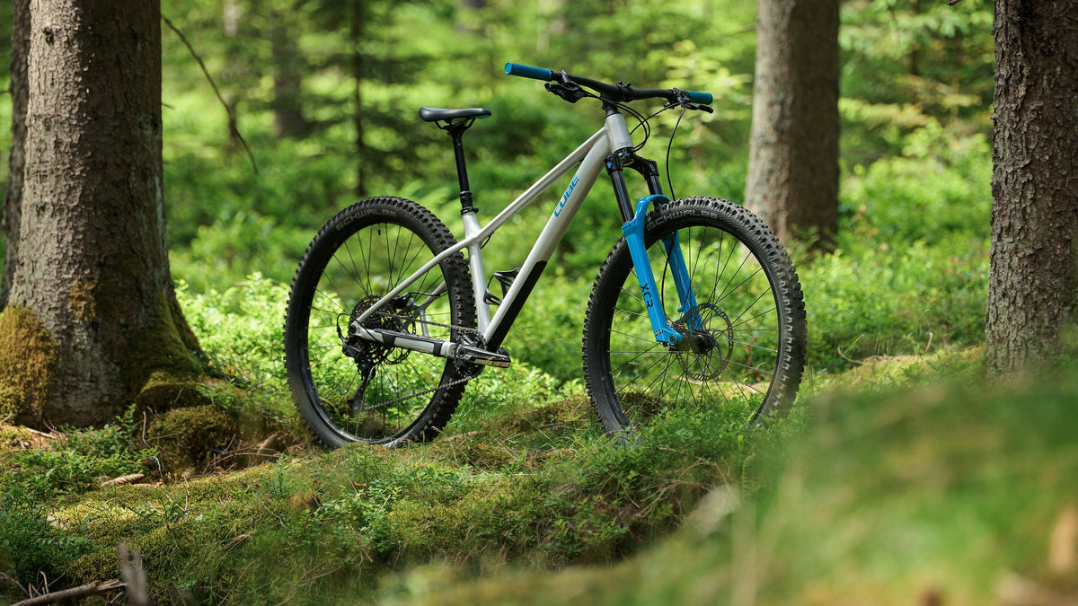 CUBE Reaction TM ONE 2026 - Detalle componentes y transmisión bicicleta montaña