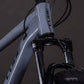 bici mtb cube aim one vista frontal gris
