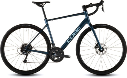  Bicicleta CUBE Attain Pro 2026 nautica & prism - Vista lateral completa