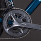 CUBE Attain Pro 2026 - Detalle de transmisión Shimano Claris 8 velocidades