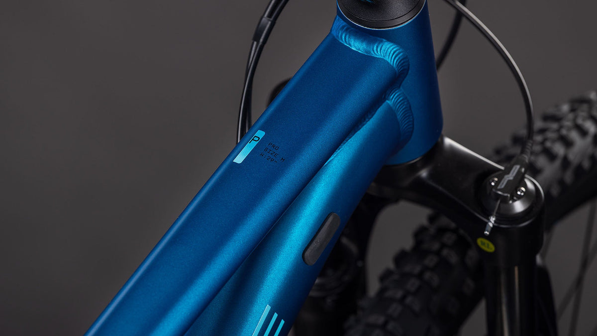 CUBE Attention Pro Electricblue & Blue 2026