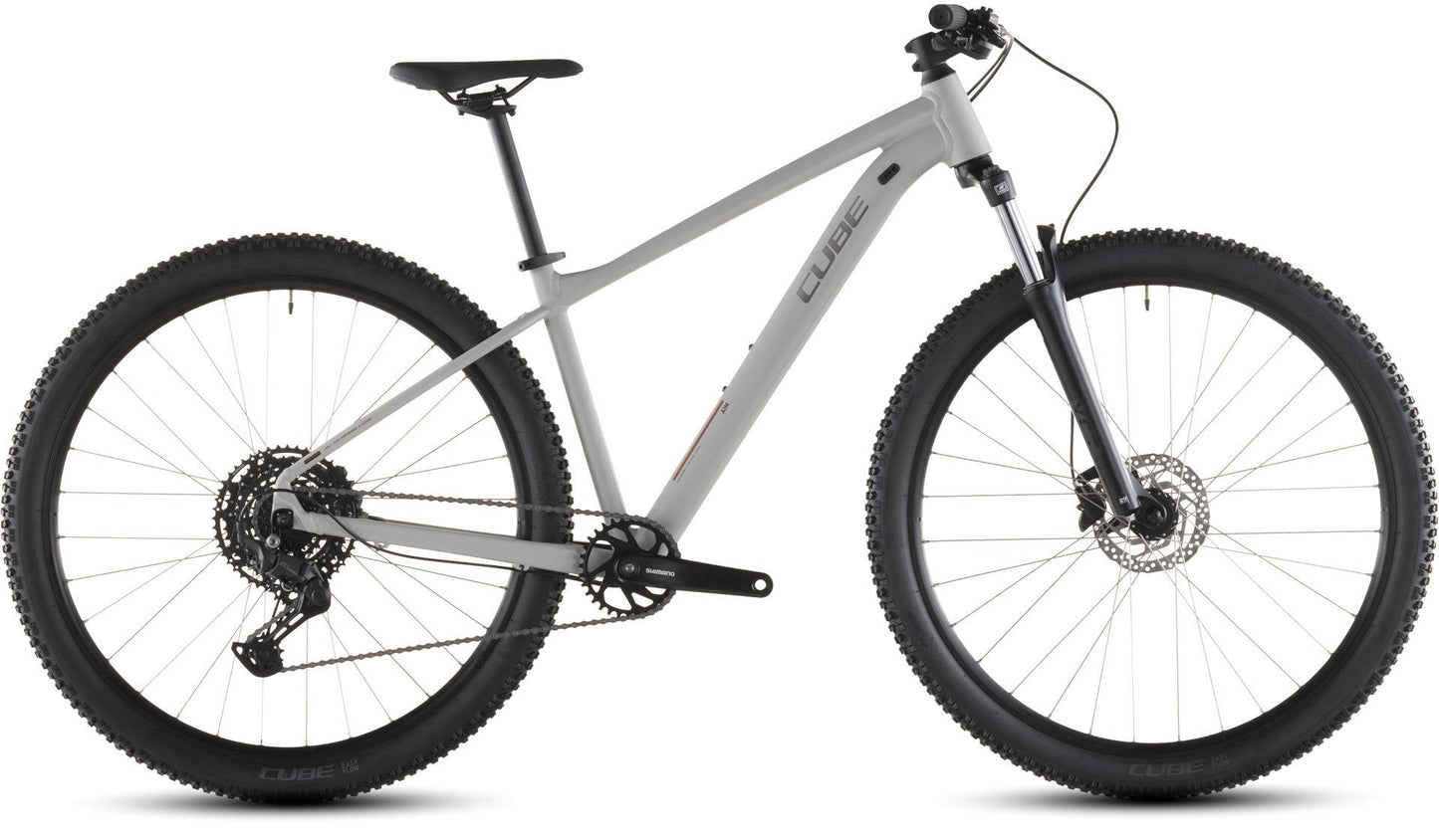 CUBE Aim Pro Greige & Titan 2026